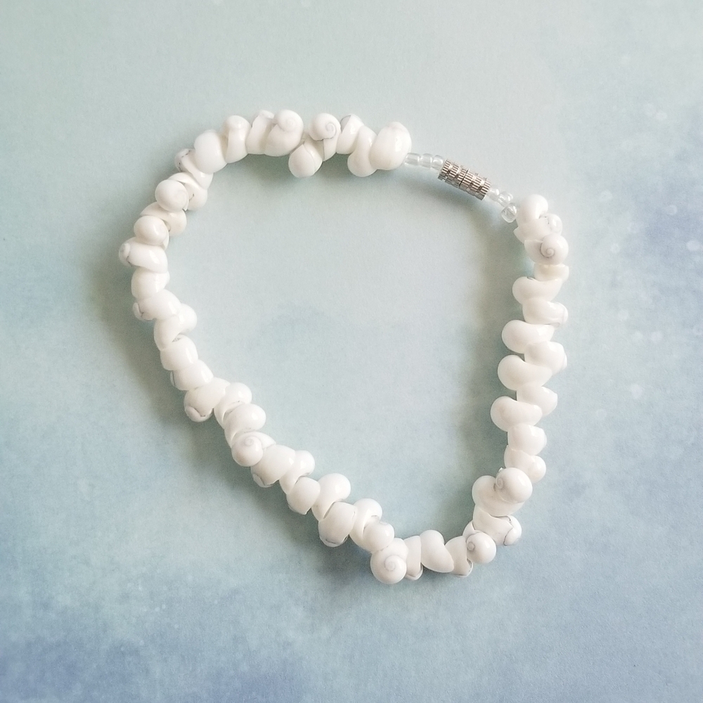 Shell bracelet - Picture 2 of 3